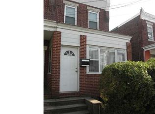 512 Commerce St, Darby, PA 19023