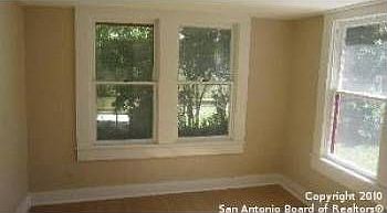 3rd image of 542 Sims Ave