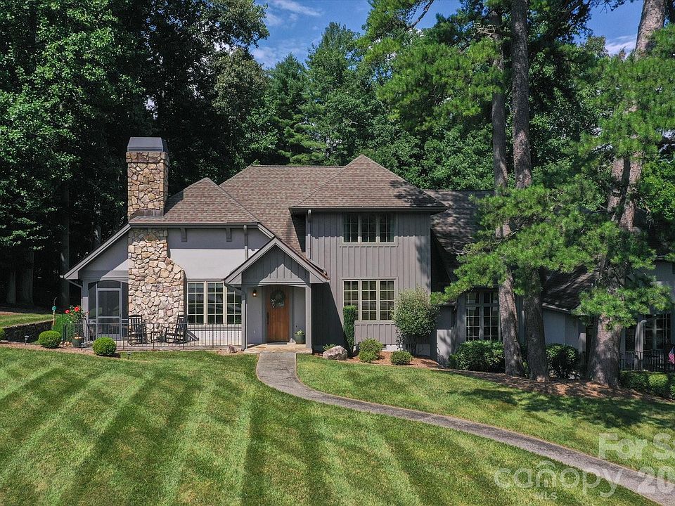 1st image of 6 Jasmine Ln