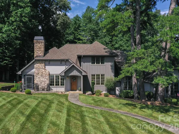 6 Jasmine Ln, Brevard, NC 28712