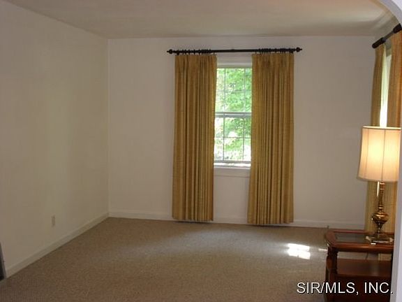 4th image of 420 Cass Ave