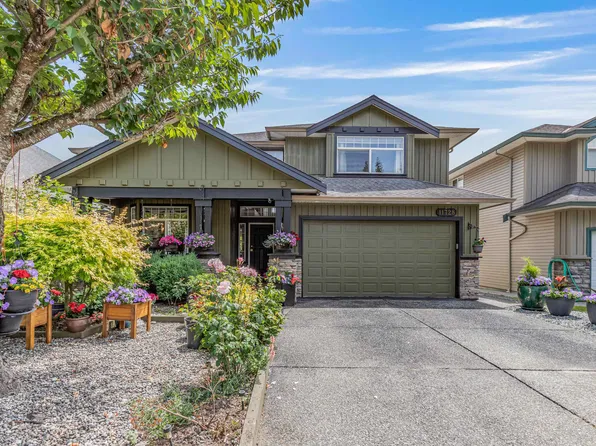 11728 Creekside St, Maple Ridge, BC V4R 2V4