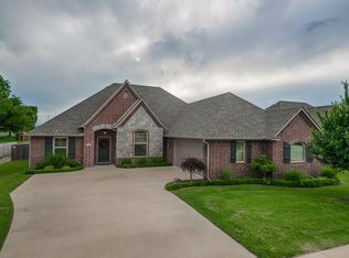 608 SW Barn Valley Rd, Bentonville, AR 72712