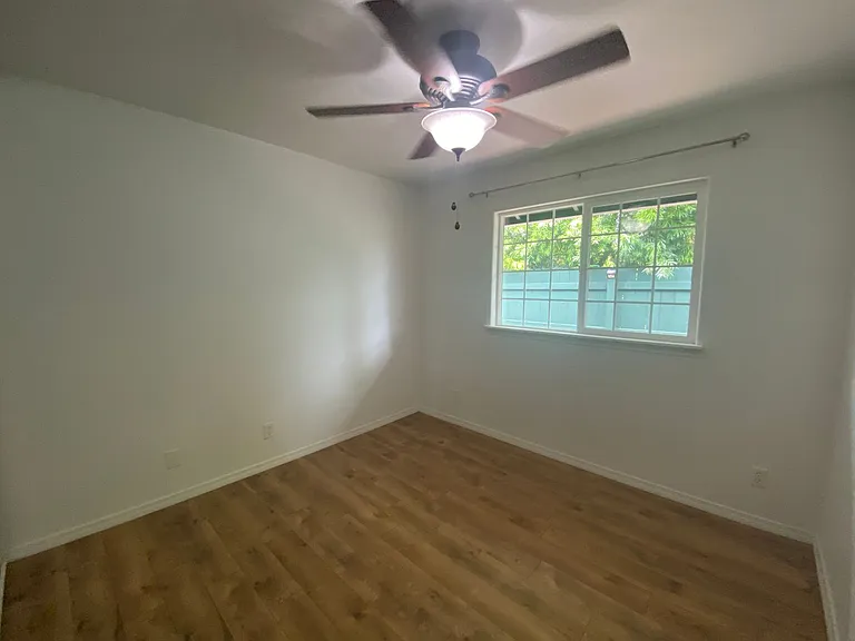 67-1306 Laikealoha St — Photo 12