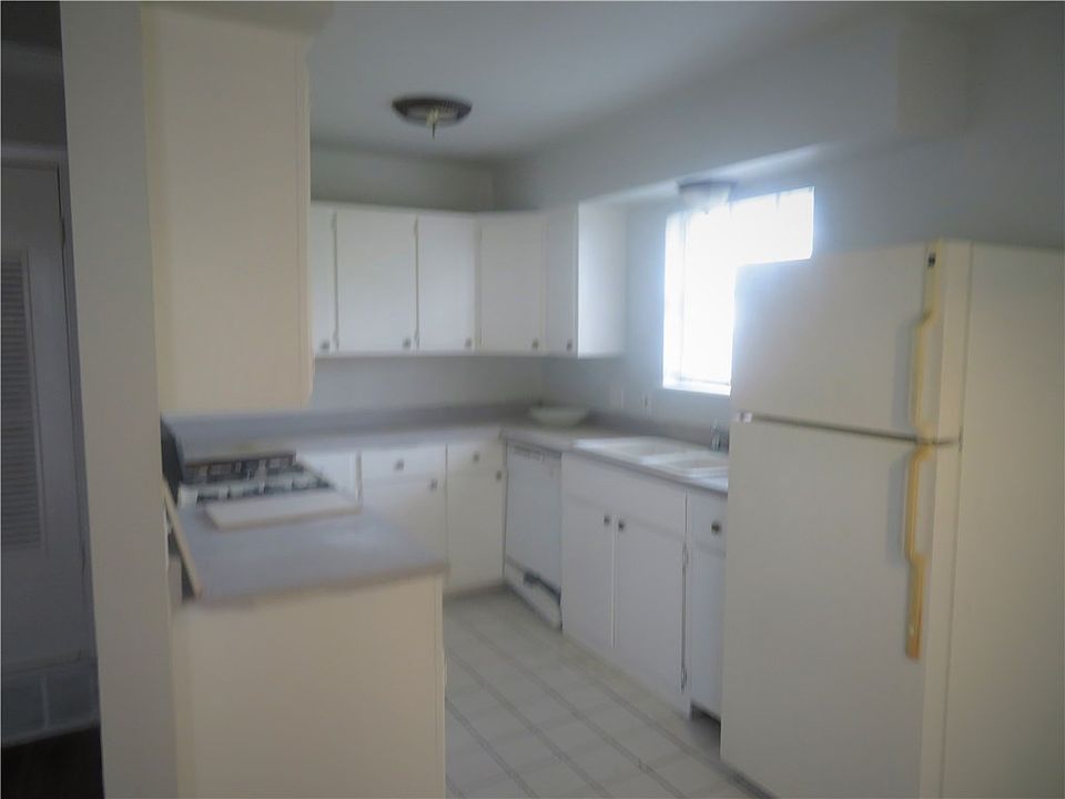 2nd image of 6507 Cooper Ln