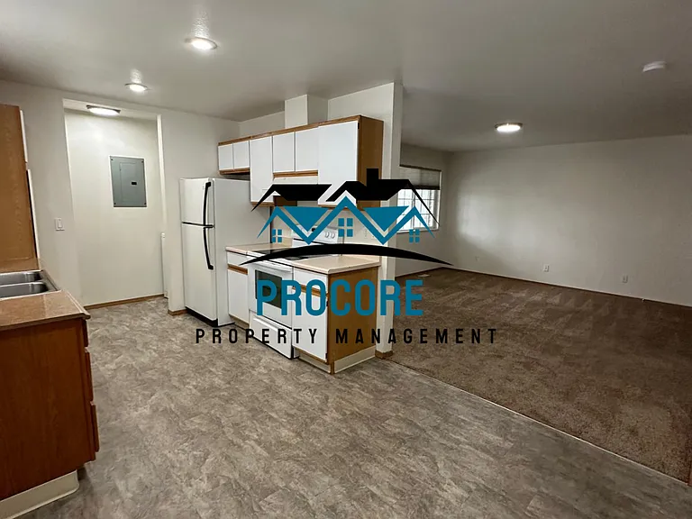1607 Checola St — Photo 3