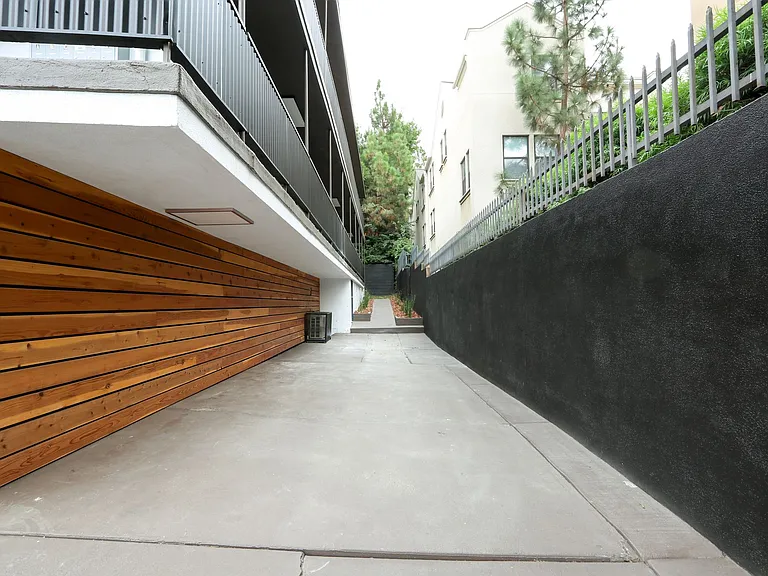 410 Lucas Ave — Photo 14