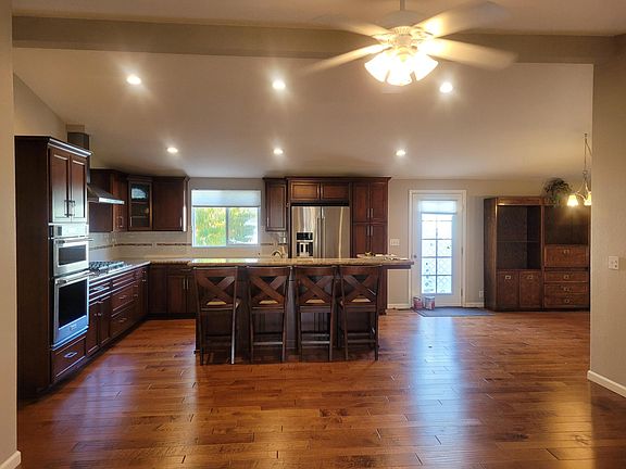 5th image of 356 Nightingale Ave