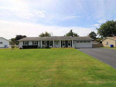 1181 Hinchey Rd, Rochester, NY, 14624