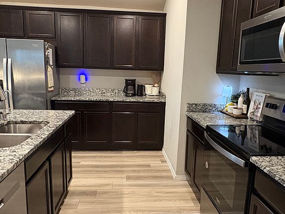 3rd image of 8924 Cantera Ridge Rd