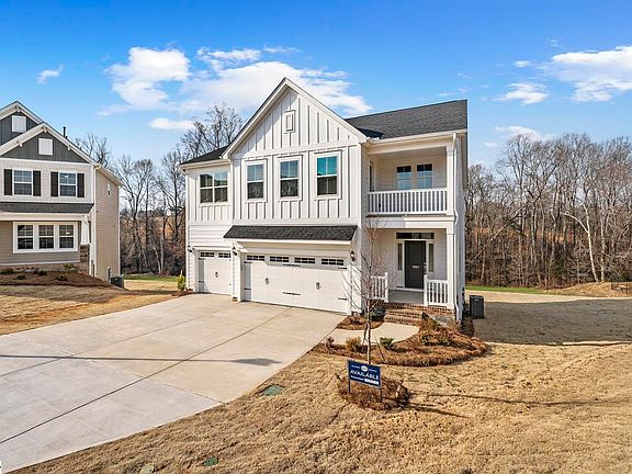 3rd image of 1062 Paula Parris Rd #39