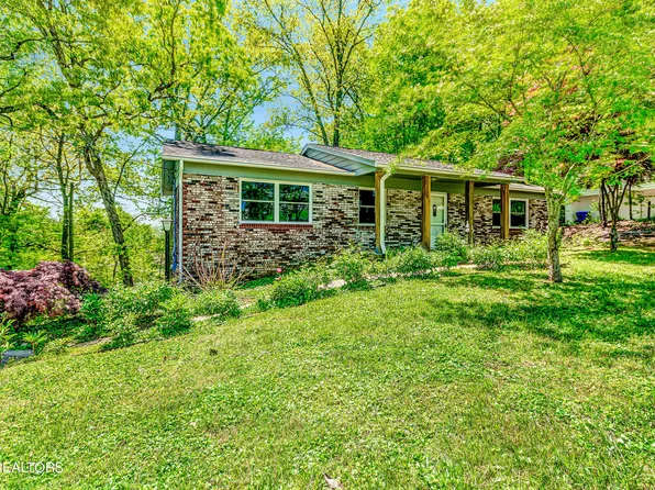 504 Scenic Dr, Clinton, TN 37716
