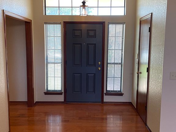 Entry
front door new in 2025: fiberglass energy efficient, secure and attrative