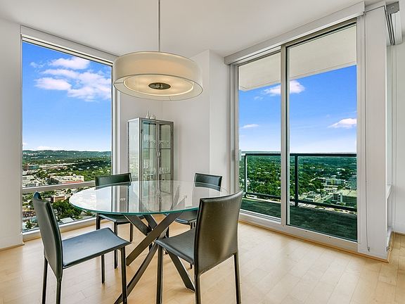 4th image of 300 Bowie St APT 3305