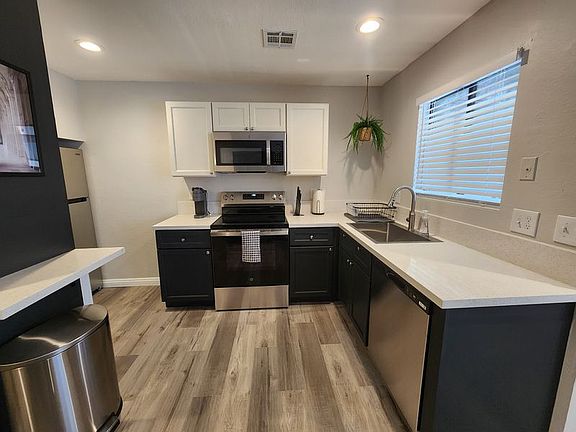 5th image of 1324 Kari Lee Ct APT A