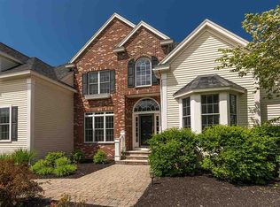 15 Evergreen Dr, North Hampton, NH 03862