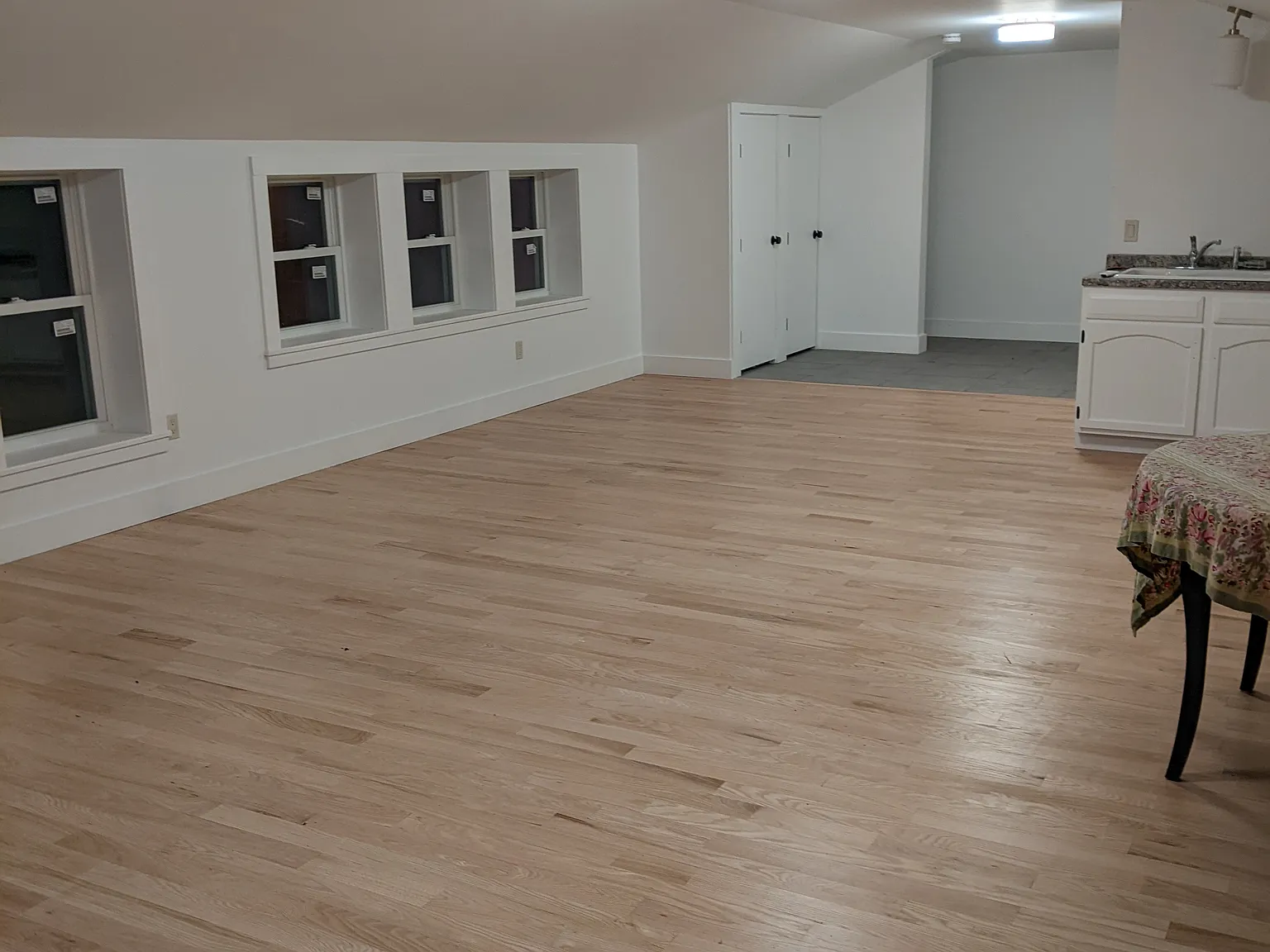 Studio, 800 sqft, $1,200 — Photo 3