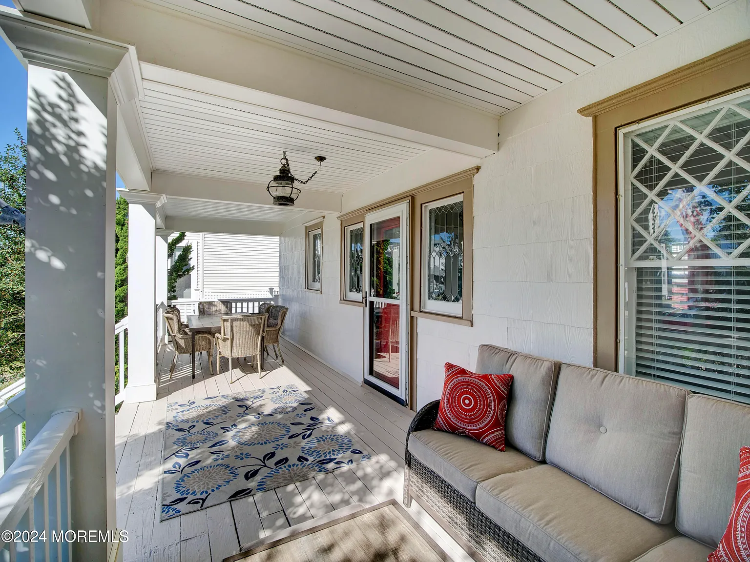 6 bed, 2.5 bath, 3133 sqft, $3,600 — Photo 2