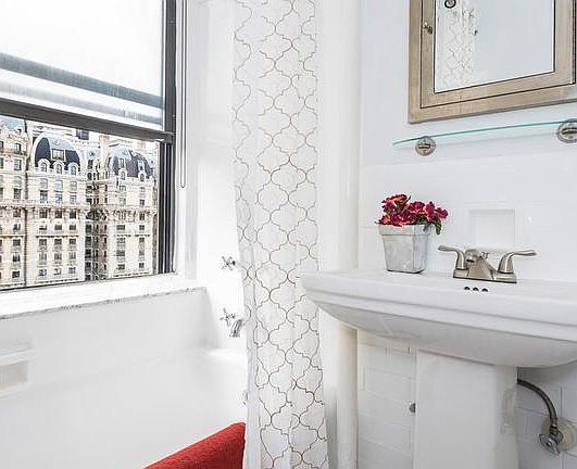 4th image of 2138 Broadway #15D