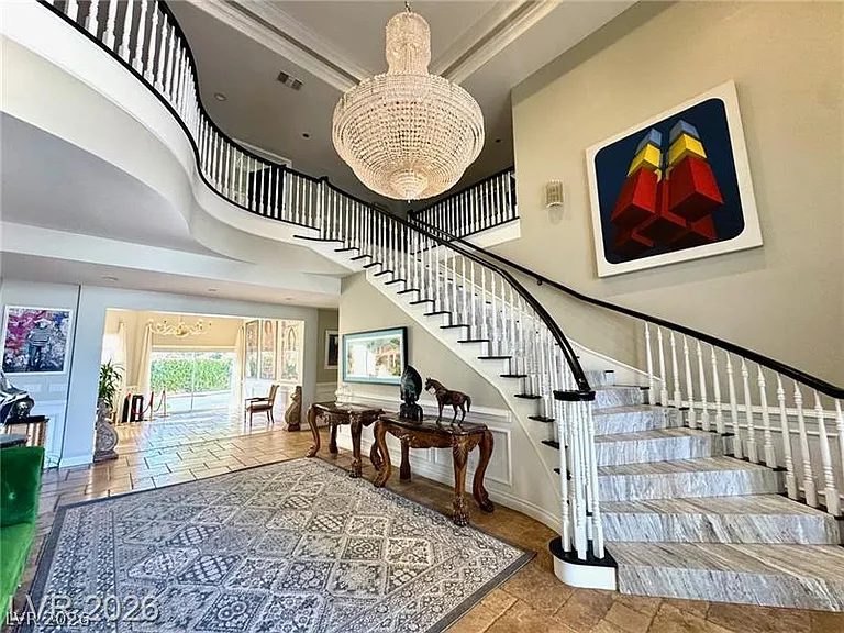3160 Bel Air Dr — Photo 3