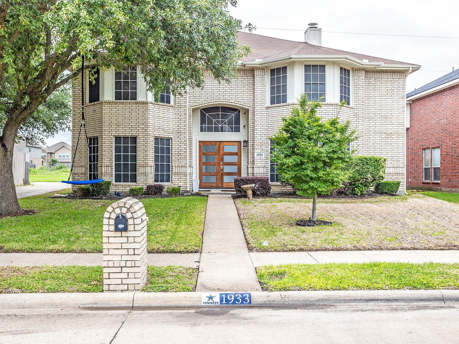 1933 Pin Oak Ln, Lancaster, TX 75146 MLS 20606346 Zillow