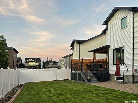 4th image of 3743 Gee CRESCENT