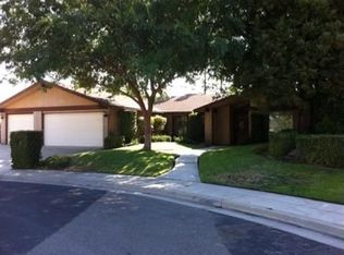 35 Cypress Ave, Clovis, CA 93611