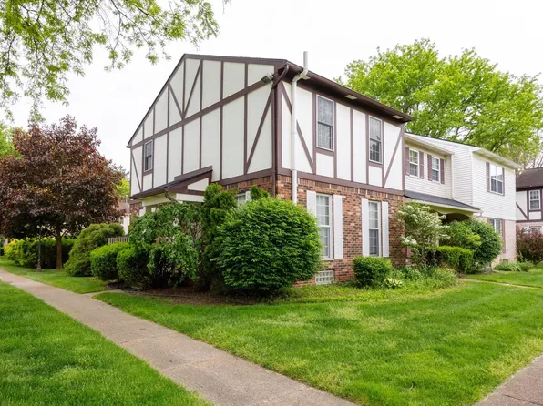 3294 Alpine Dr, Ann Arbor, MI 48108