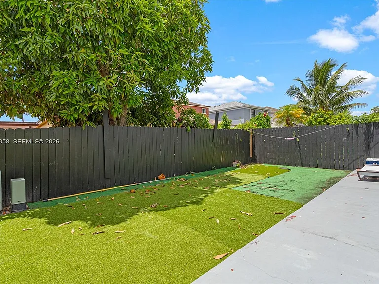 13990 SW 160th Ter — Photo 33