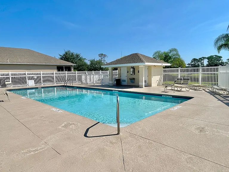 4210 Aria Dr — Photo 24