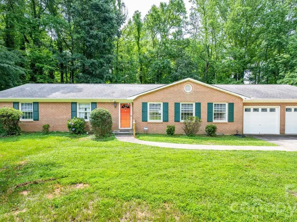 236 Heritage Pl, Mooresville, NC 28115