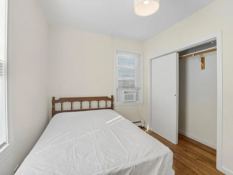 57 Preston St — Photo 10