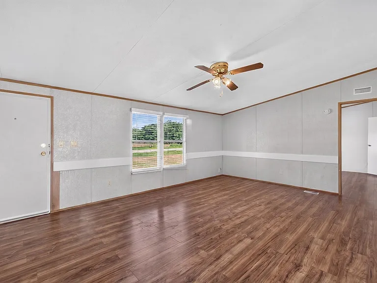 875 W Farm Road 71 — Photo 10