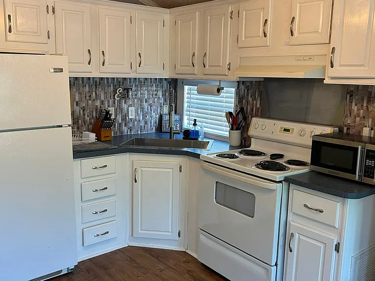 320 Mount View Ln — Photo 4