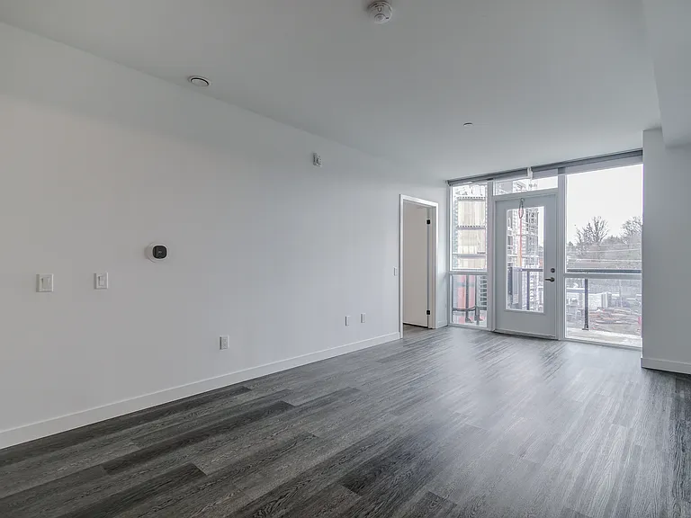 388 King St E #410 — Photo 9