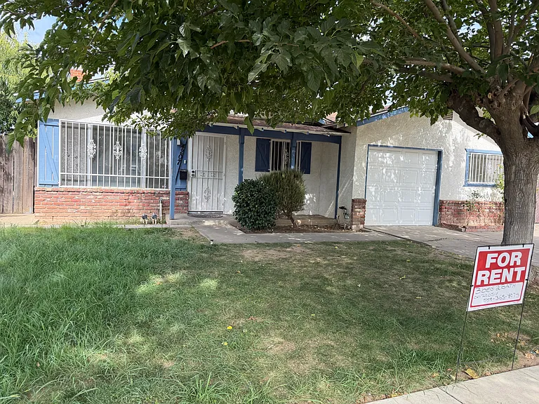 4207 N Woodson Ave — Photo 4