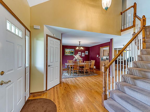 3rd image of 8861 Brown Dr