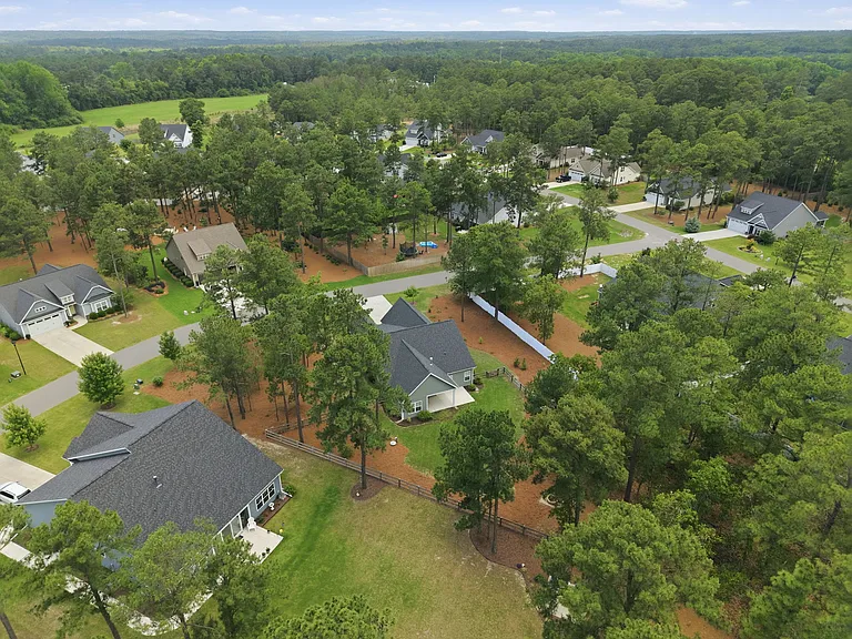 511 Pondpine Ln — Photo 3