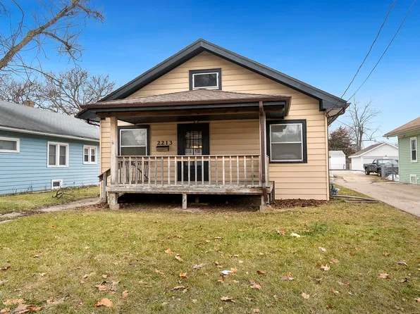 2213 Auburn St, Rockford, IL 61103