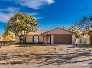 8902 Bluestem Cir, Dallas, TX 75249