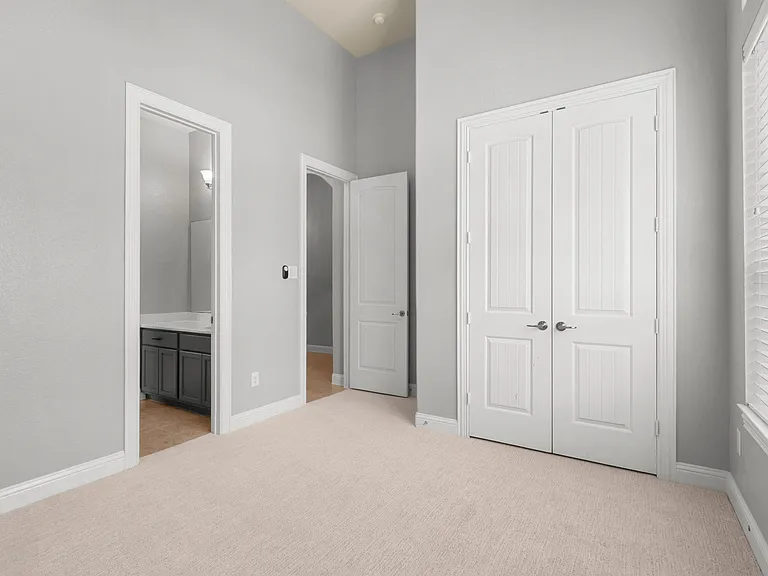12426 Cumberland Dr — Photo 36