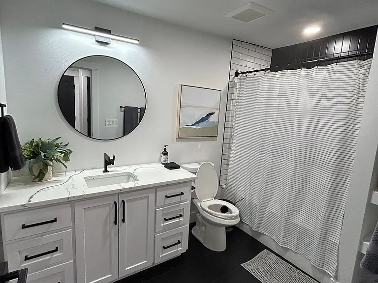 1403 SW Broadway Dr — Photo 36