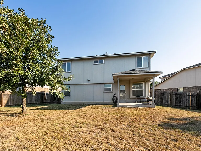 1205 Logan Dr — Photo 6