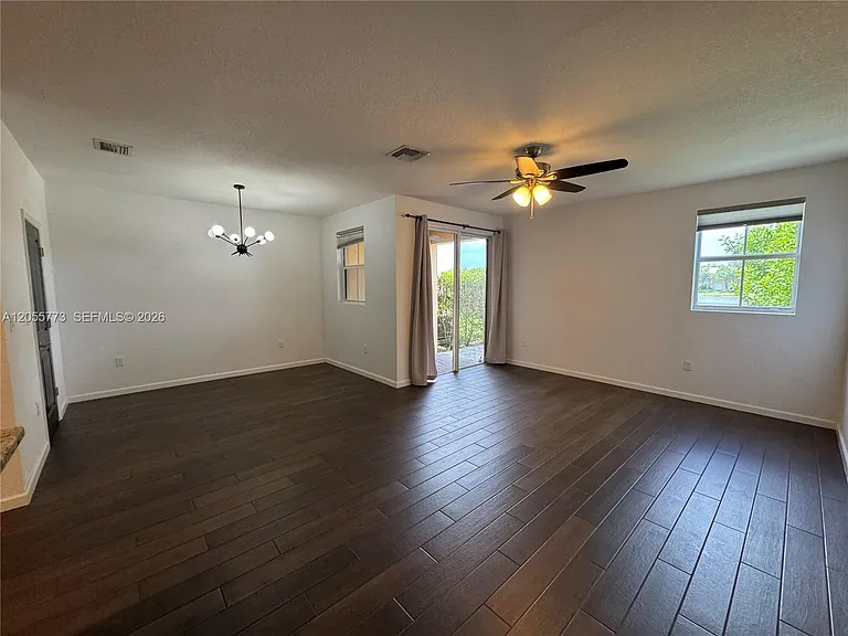 2373 SE 14th St #2373 — Photo 6