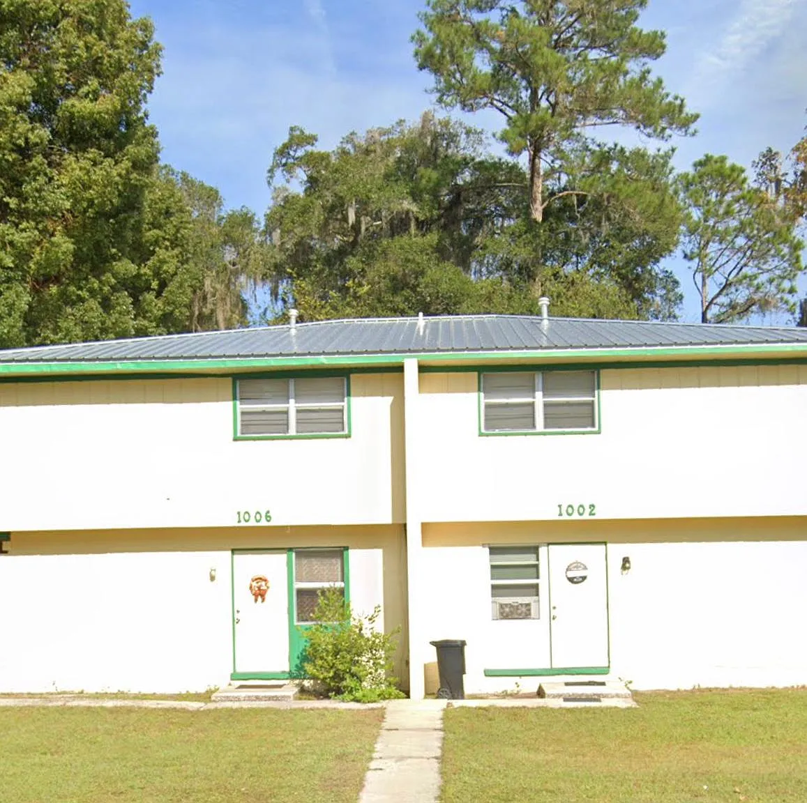 1002 NW 39th Ave — Photo 1