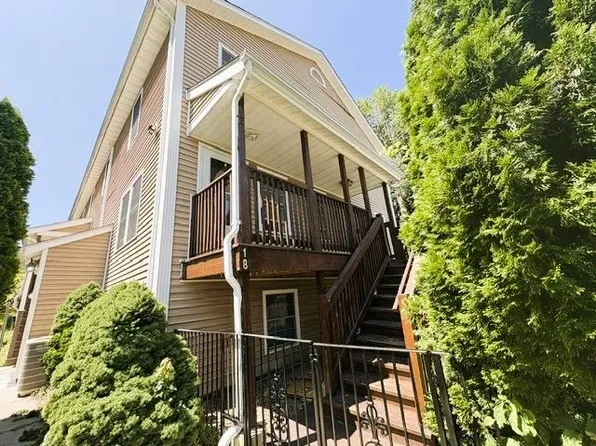 18 Calef St Unit 1, Cranston, RI 02920
