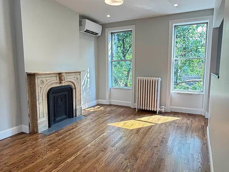 410 Douglass St #3 — Photo 3