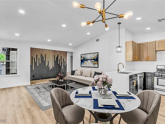 2nd image of 2311 Sierra Sunrise St