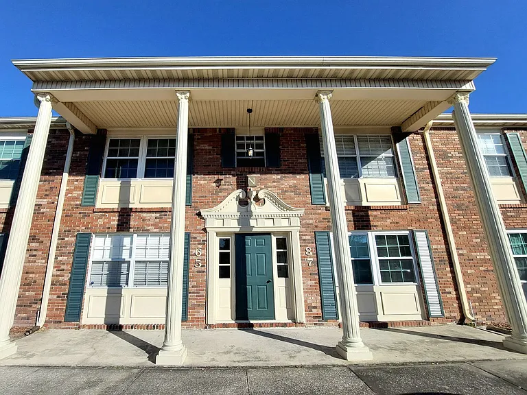 1920 E Edgewood Dr E #N7 — Photo 32