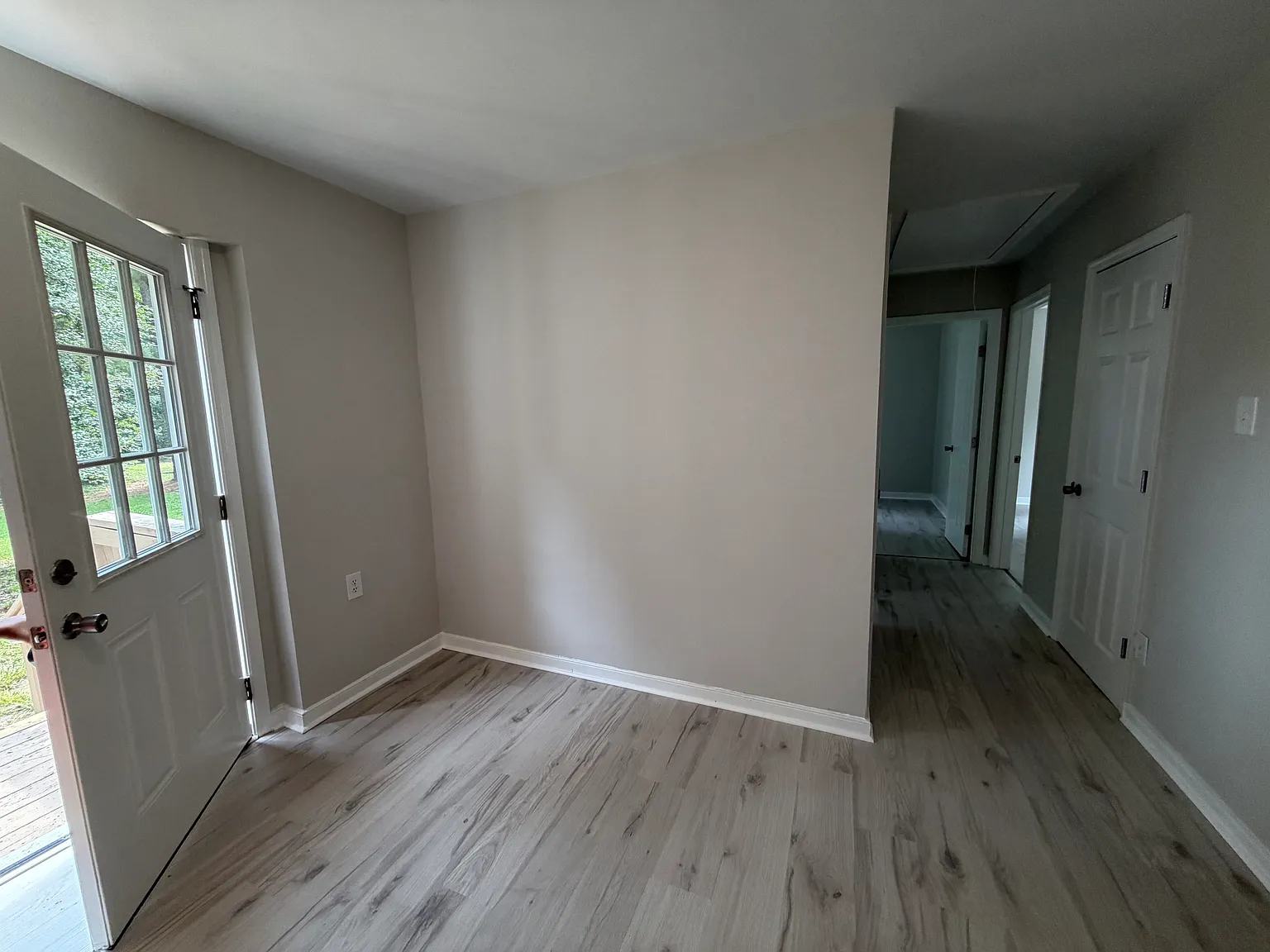 2 bed, 920 sqft, $2,000 — Photo 4